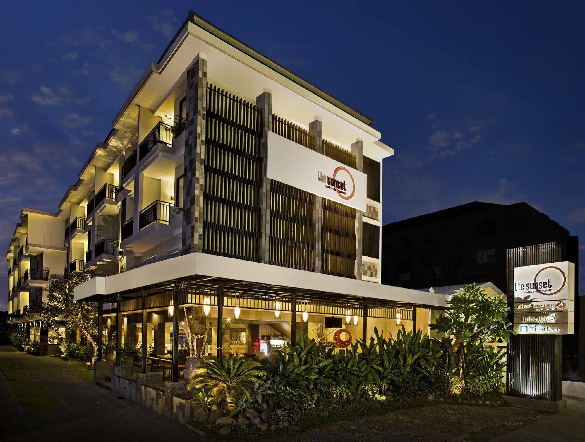 Bloo Bali Hotel Kuta Lombok Exteriör bild